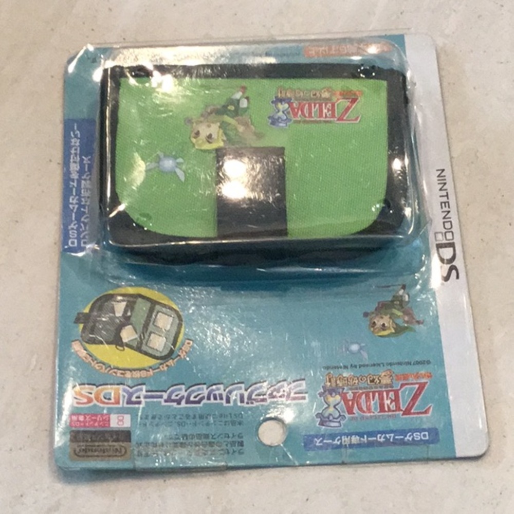 The Legend Of Zelda 2007 DS Carrying Cartridge Games Case Japanese Holder 3DS - Picture 12 of 16